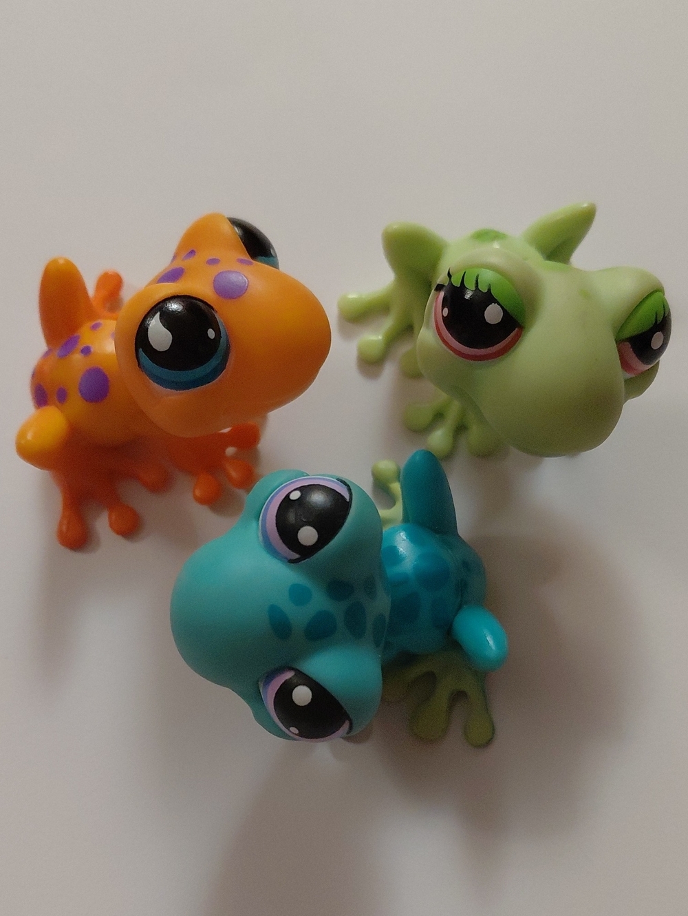 3 Frog Lot - Littlest Pet Shop Frogs - Collectible Toys
